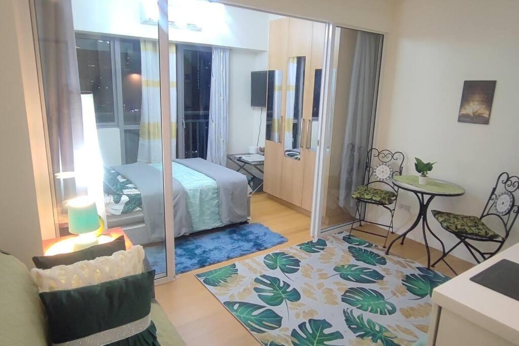 Aveline Suites Elite Rockwell View Acqua Private Residences Near Rockwell Makati Manila Exterior foto